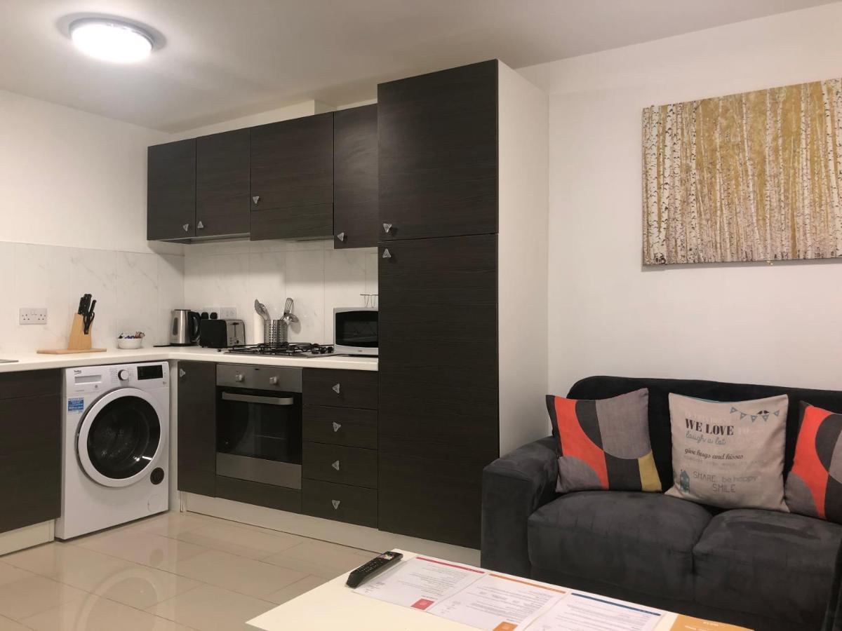 2 Bedroom Large Town Centre Apartment Free Parking Loughborough Exterior photo